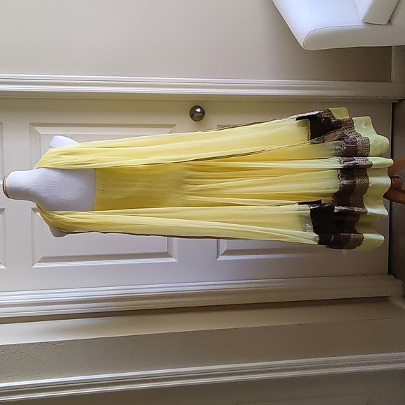 Designer Yellow crochet lace and diamond work 2 piece 2 way Anarkali XS - Picture 13 of 15